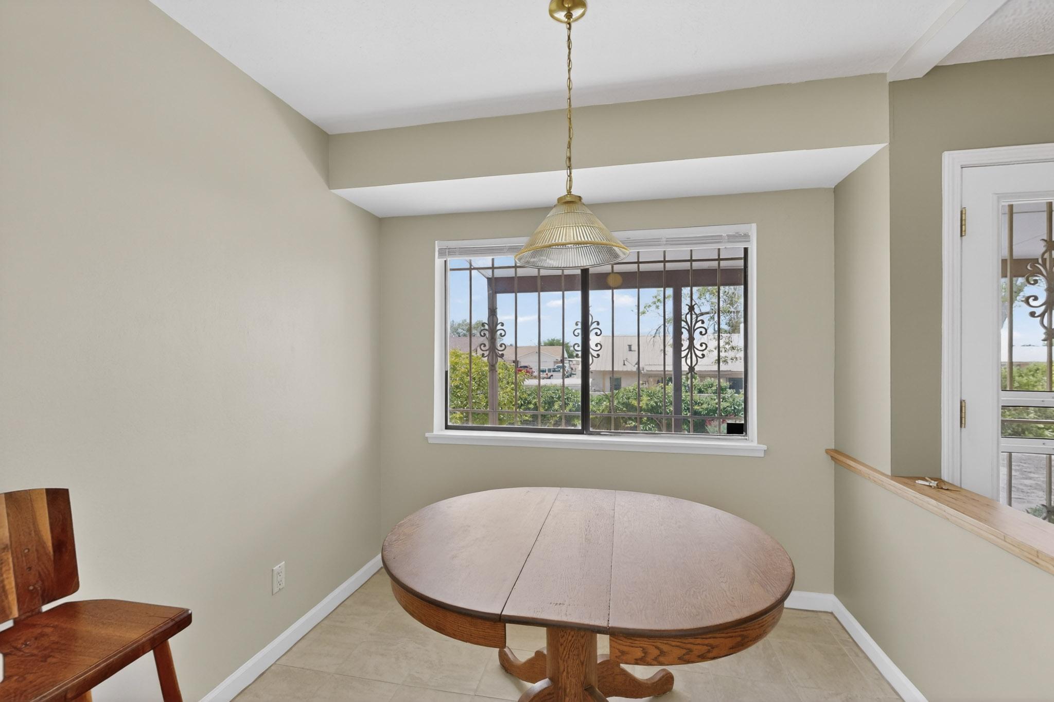 8112 San Francisco Road NE