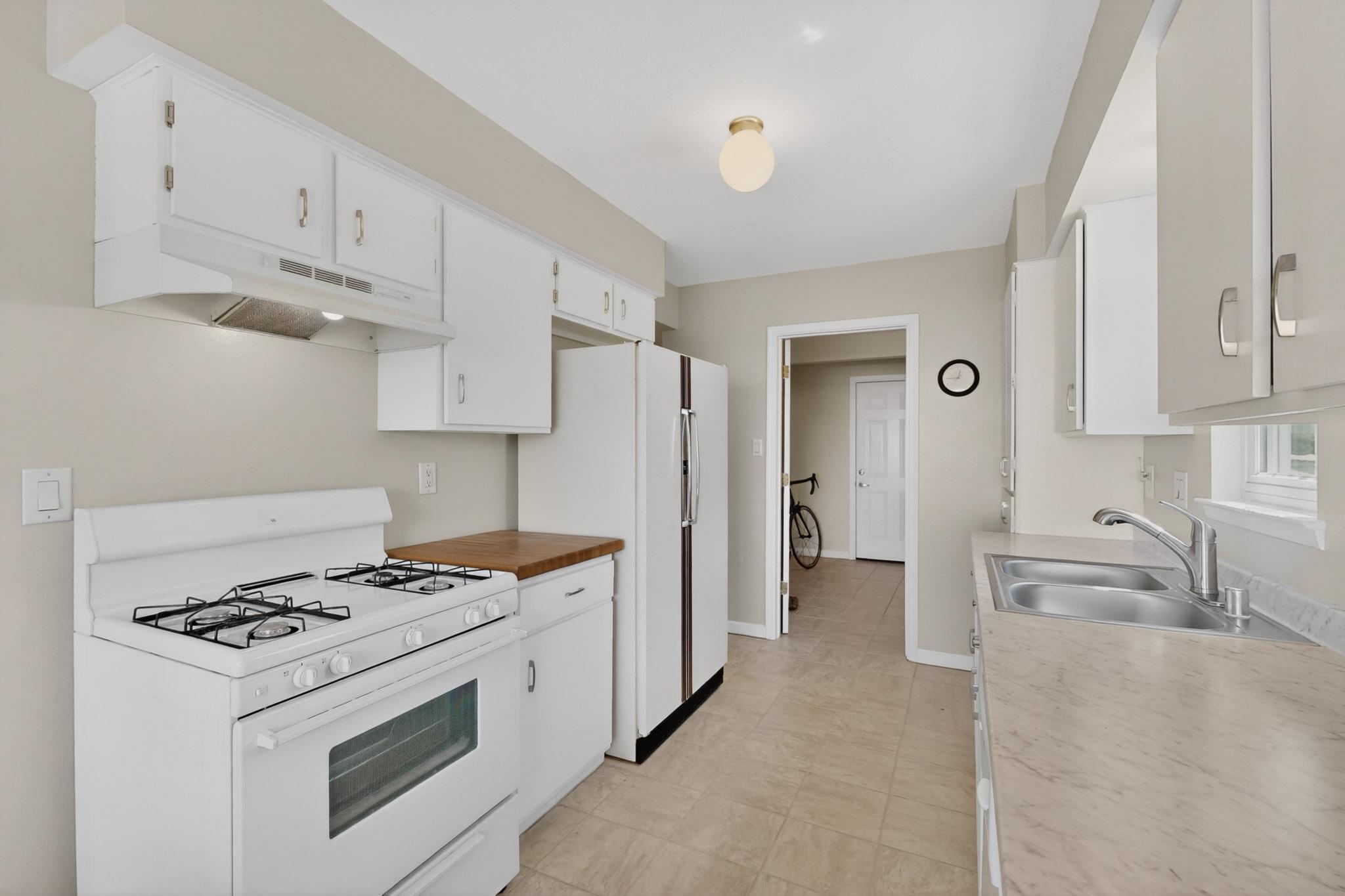 8112 San Francisco Road NE