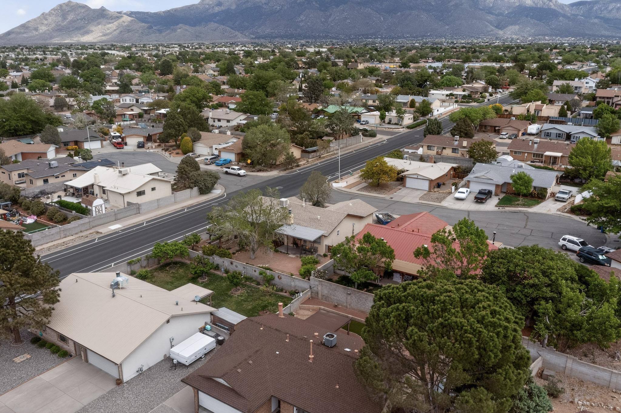 8112 San Francisco Road NE