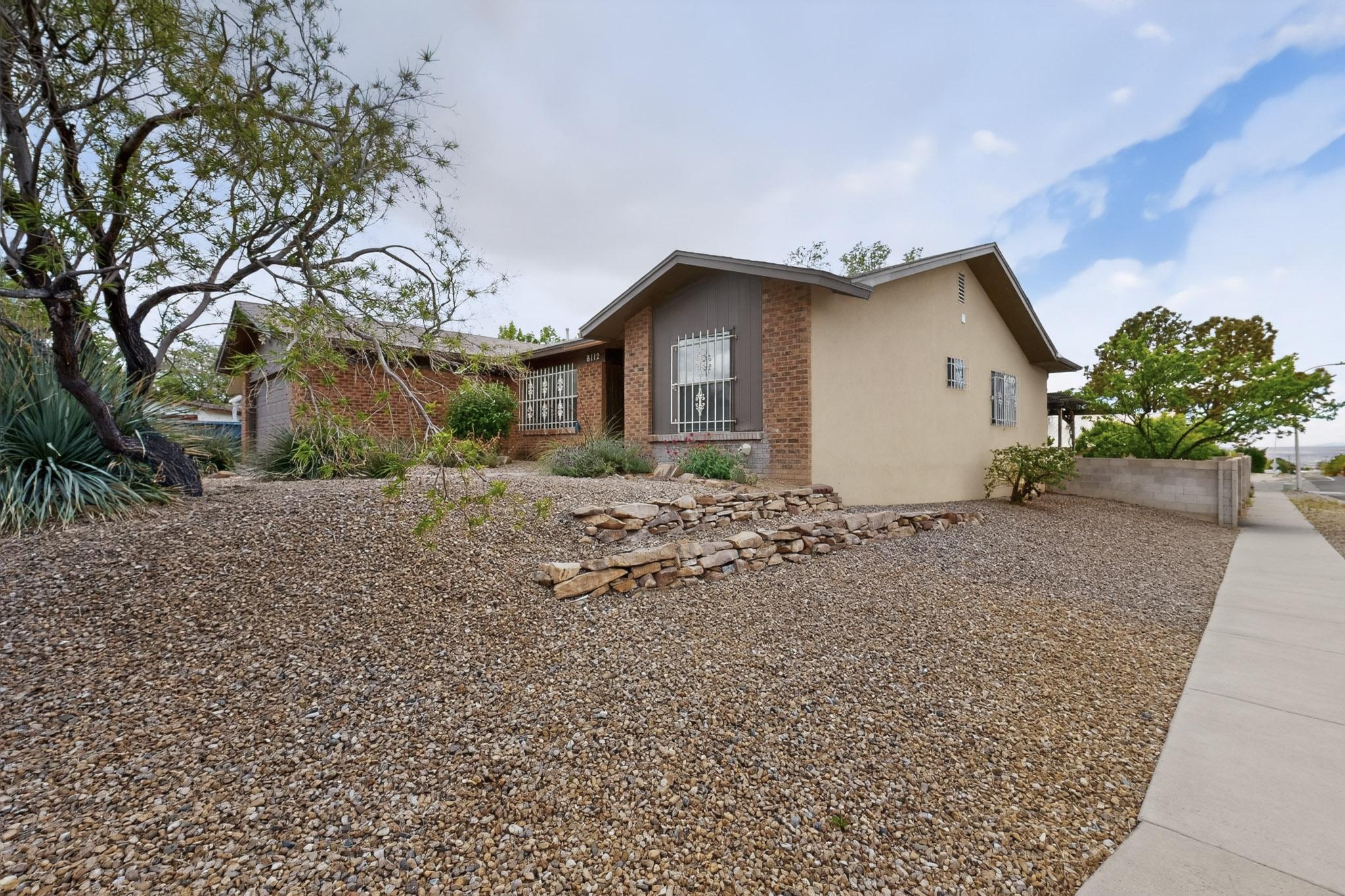 8112 San Francisco Road NE