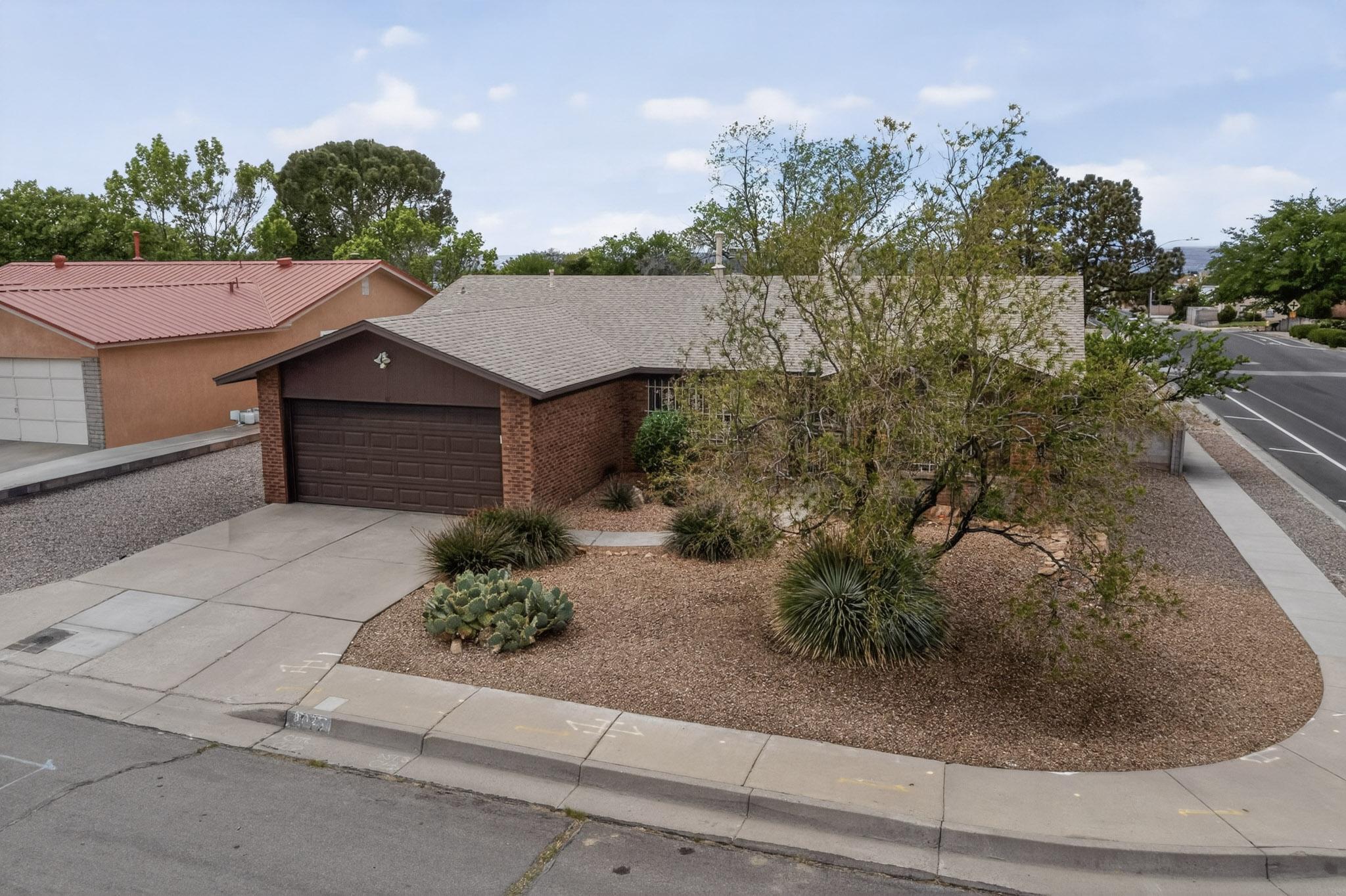 8112 San Francisco Road NE