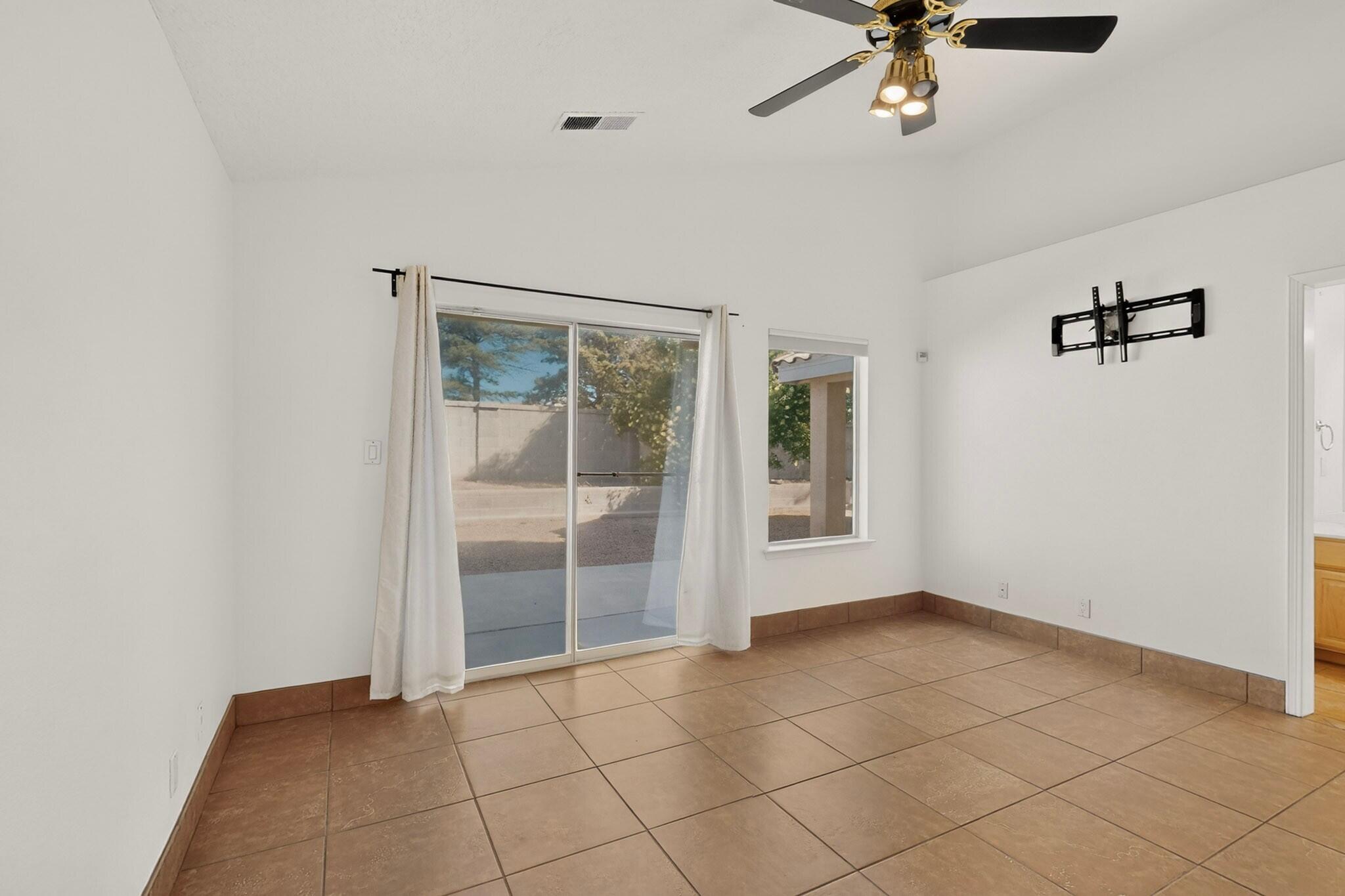 7501 Willow Wood Drive NW