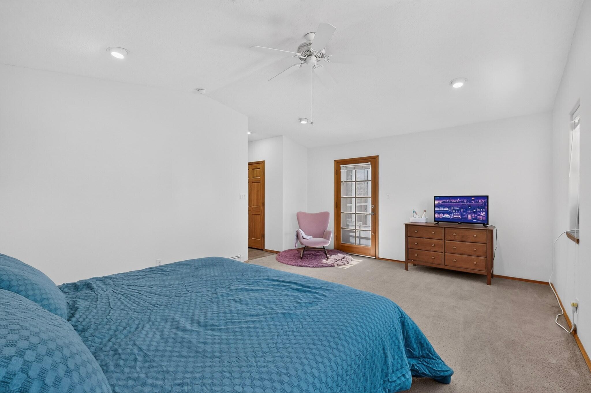 59 W Willard Road