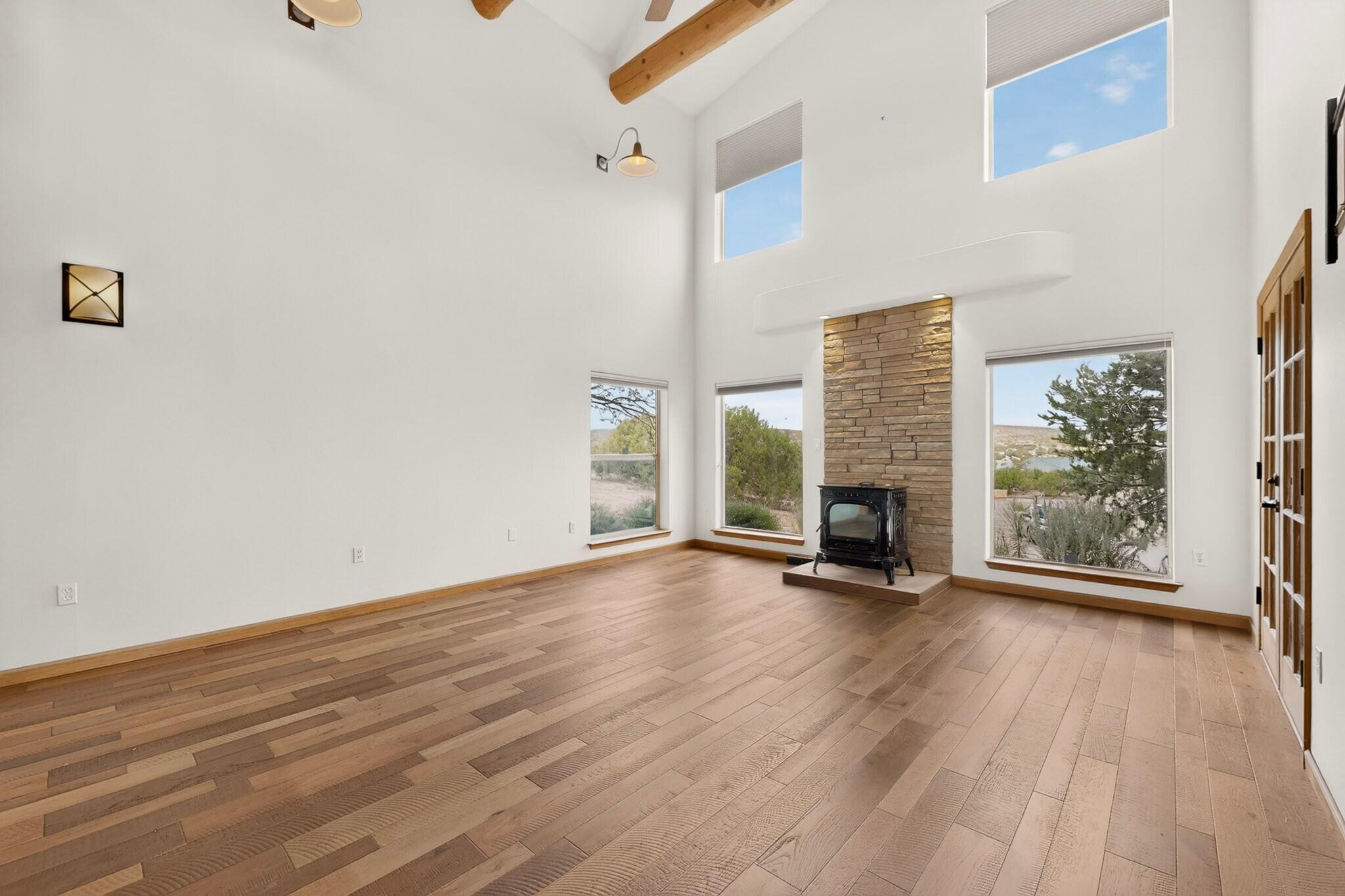 16 Abajo Court