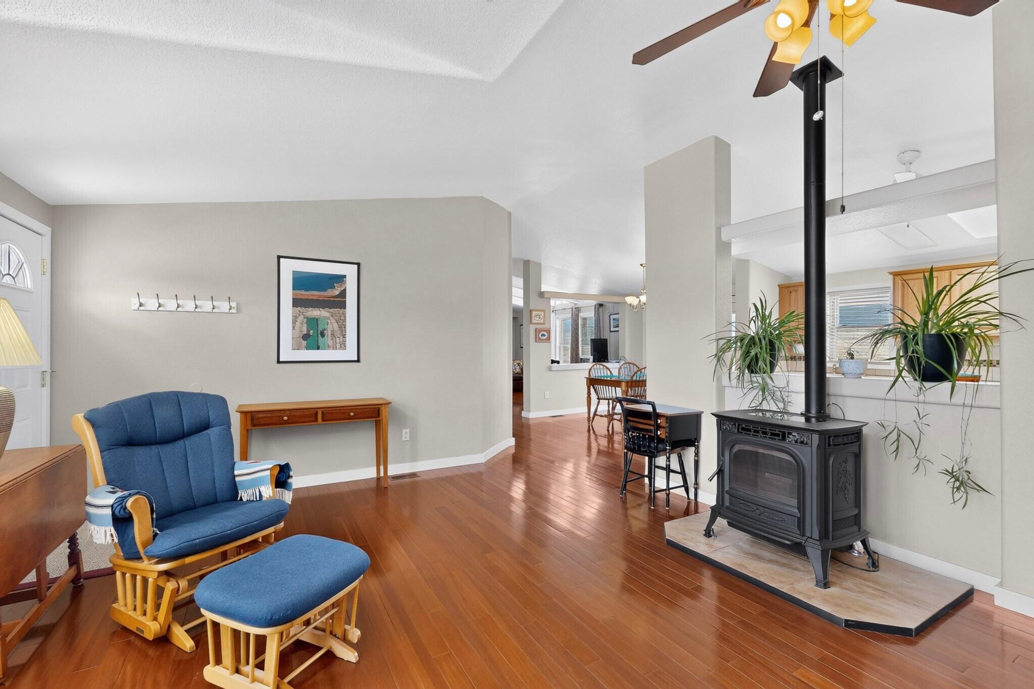 13 Crystal Gardens Lane