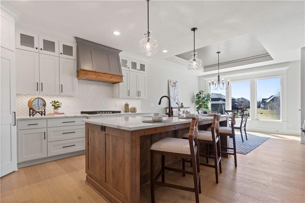 2520 NE Woodland Oaks Circle