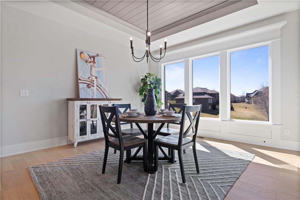 2520 NE Woodland Oaks Circle