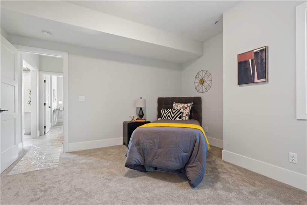 2520 NE Woodland Oaks Circle
