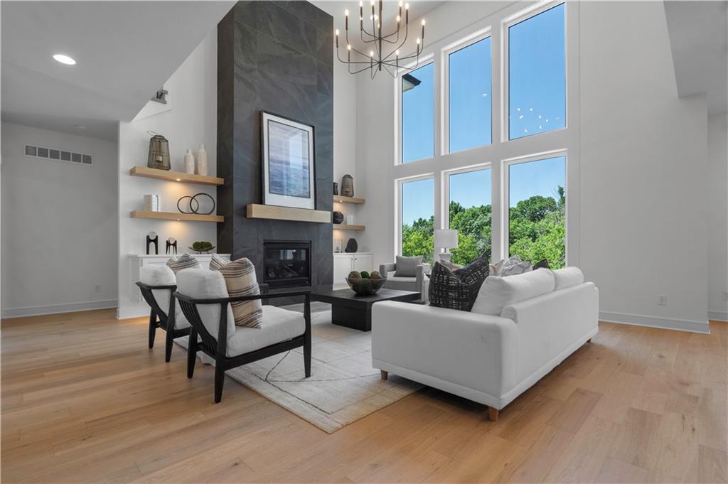 2508 NE Woodland Oak Circle