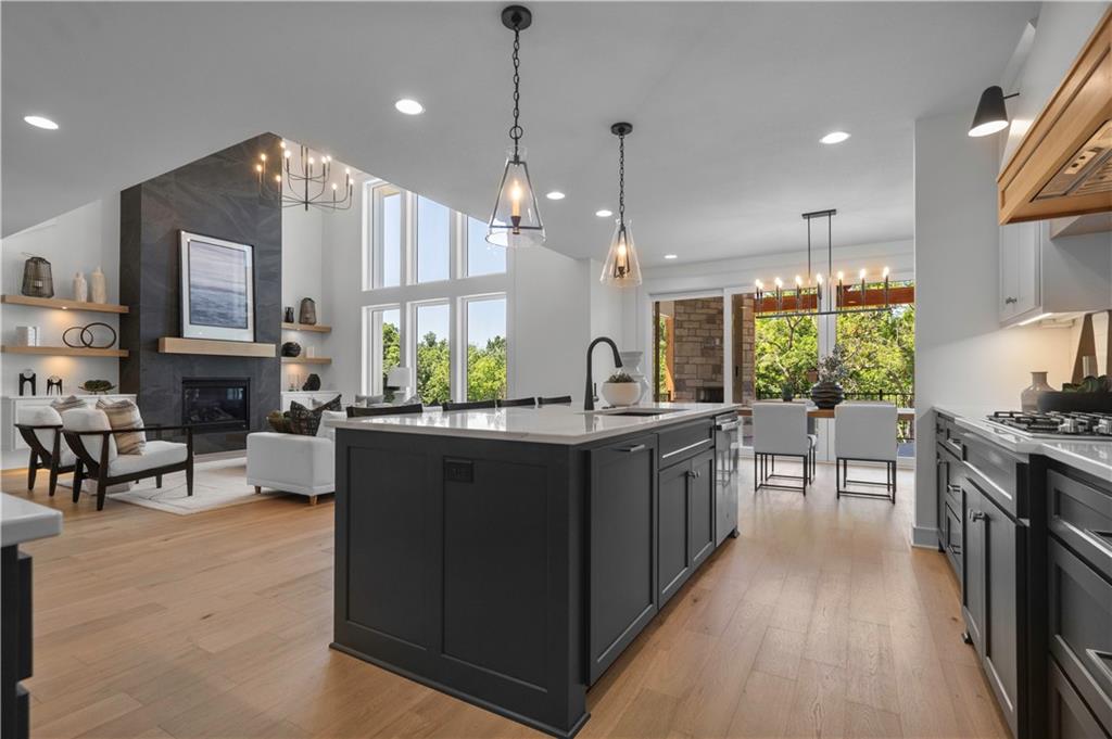 2508 NE Woodland Oak Circle