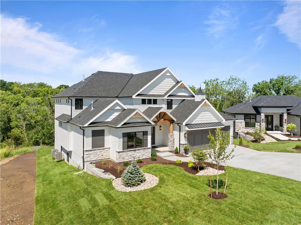 2508 NE Woodland Oak Circle