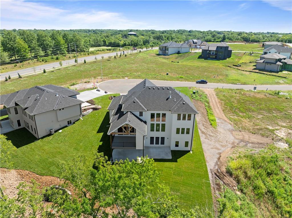 2508 NE Woodland Oak Circle