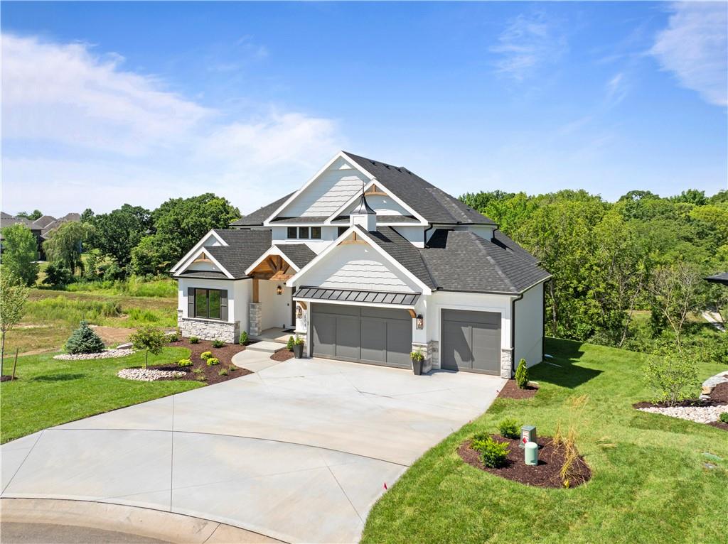 2508 NE Woodland Oak Circle