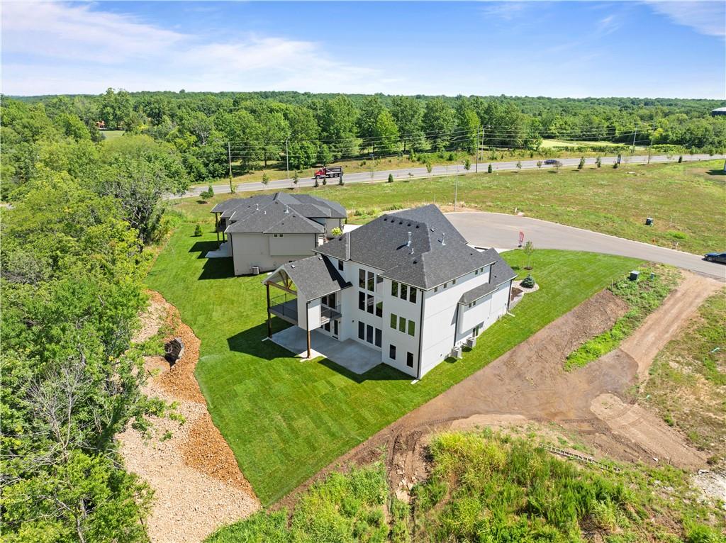 2508 NE Woodland Oak Circle