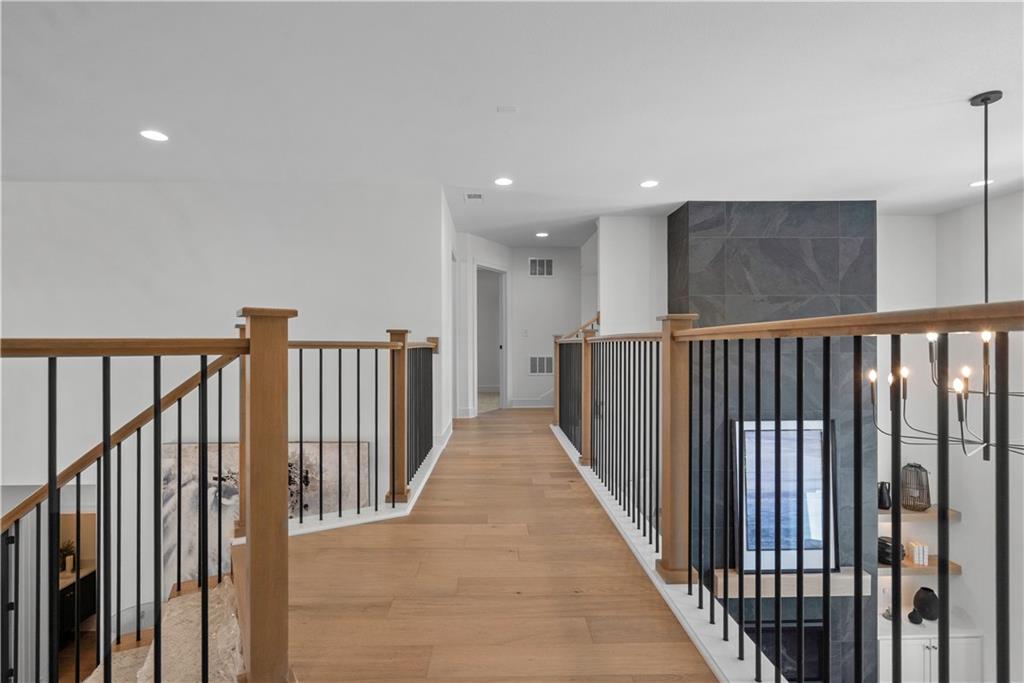 2508 NE Woodland Oak Circle