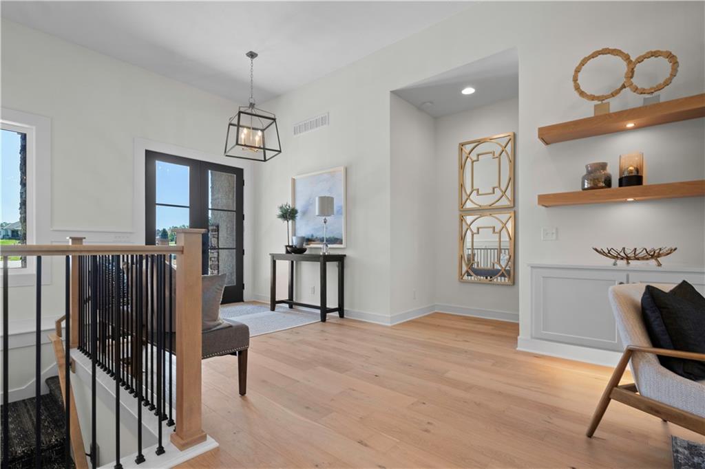2504 NE Woodland Oak Circle