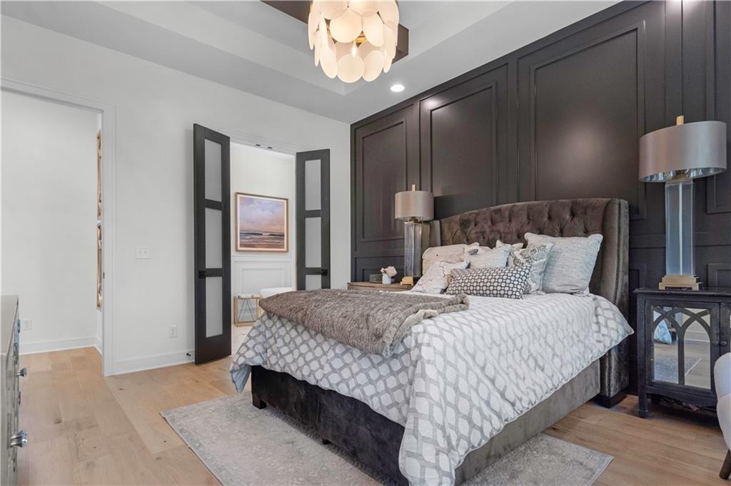 2504 NE Woodland Oak Circle