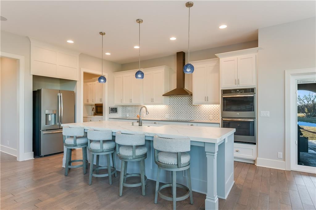 27106 Oakhaven Drive