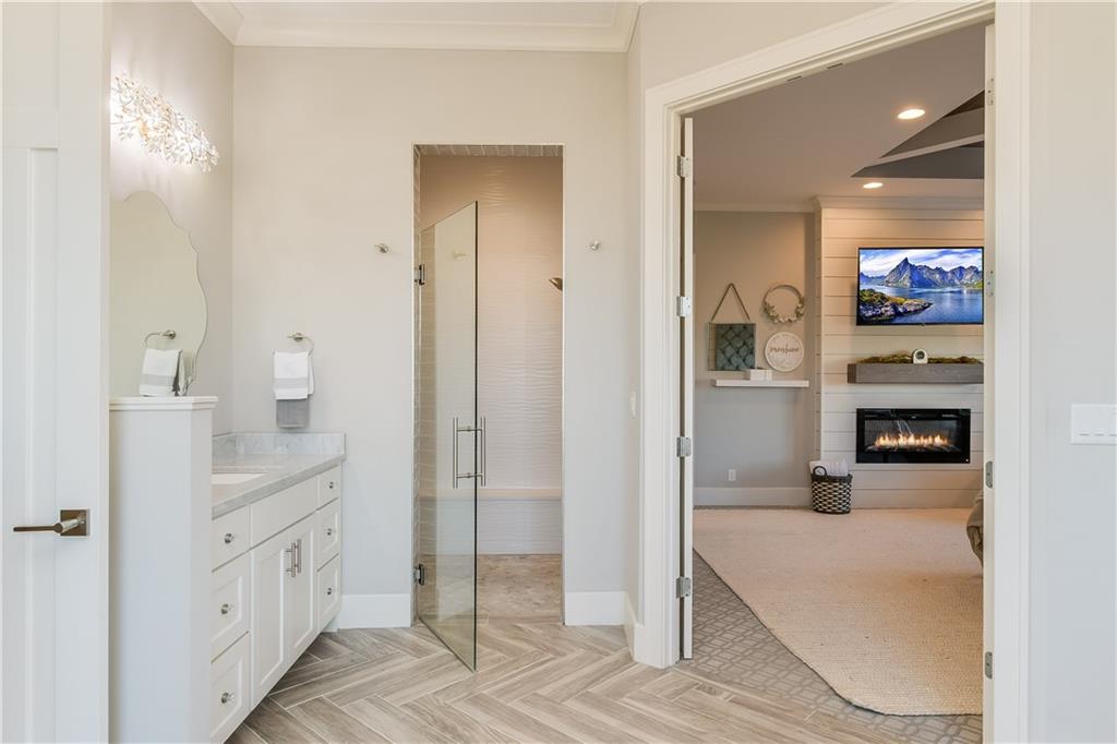 27106 Oakhaven Drive