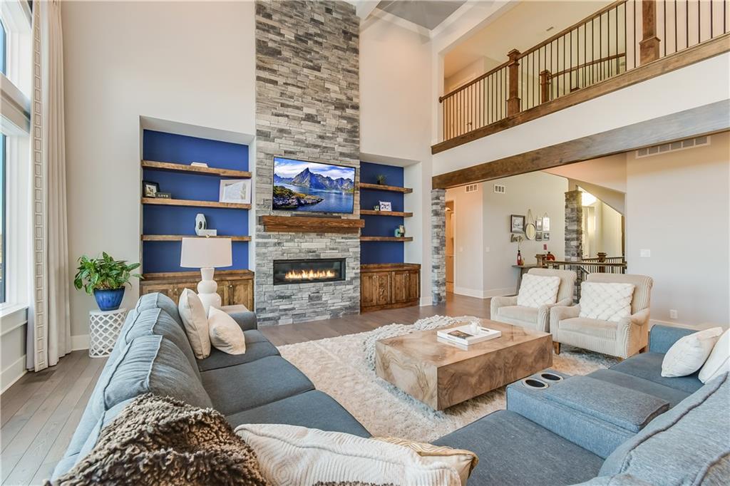27106 Oakhaven Drive