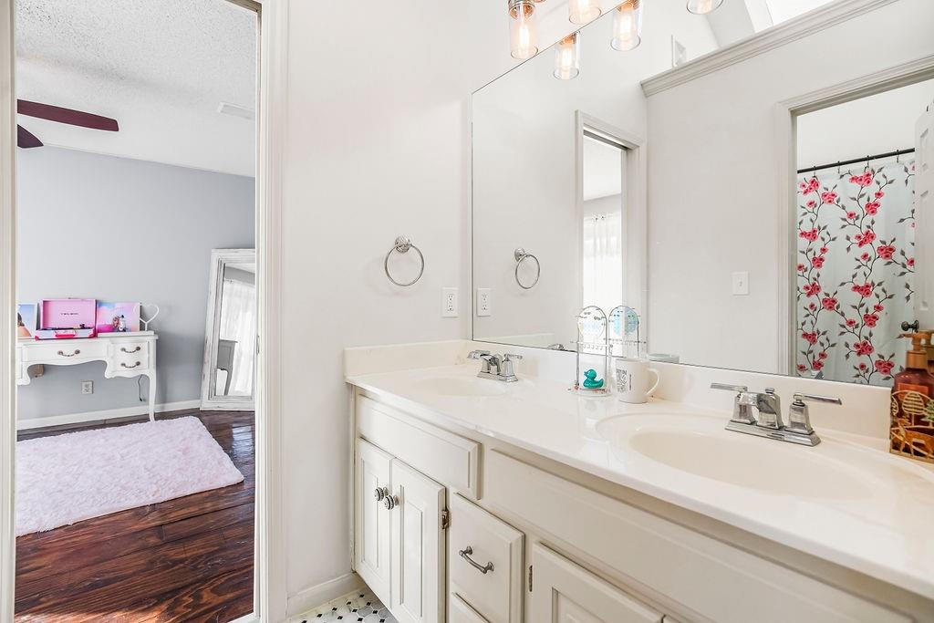 2414 SW Springwater Ridge