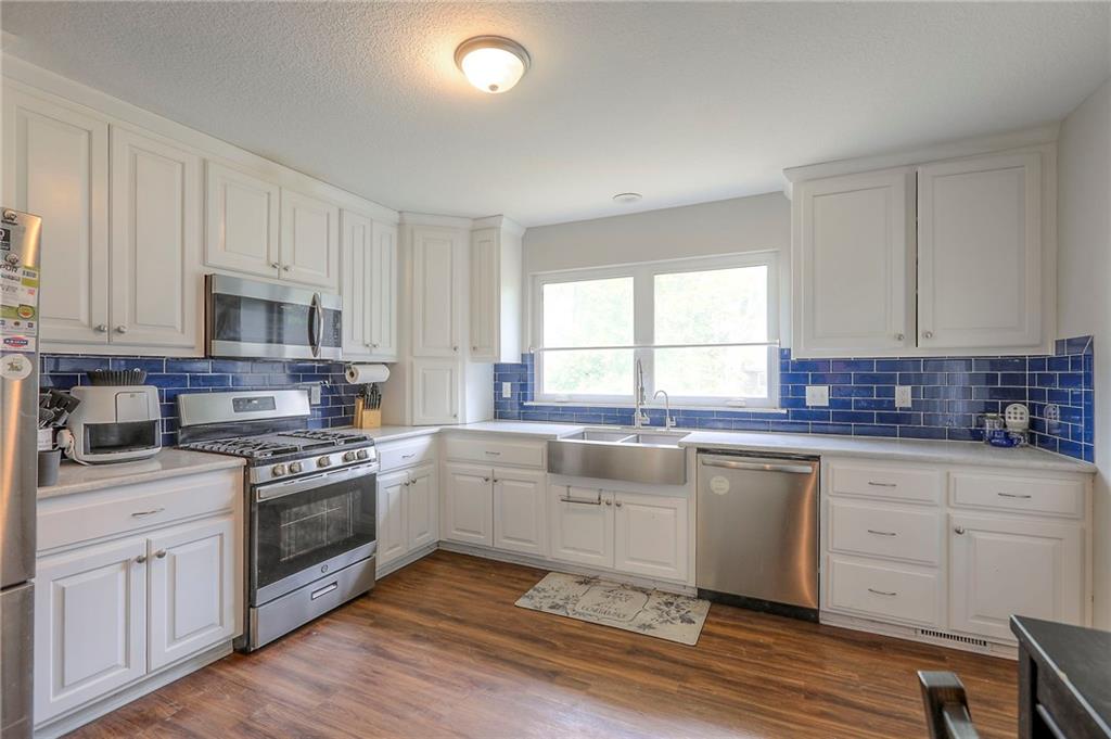 1321 E 126TH Street