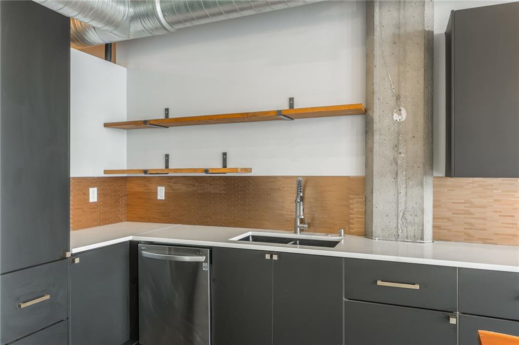715 May Street Unit: 328