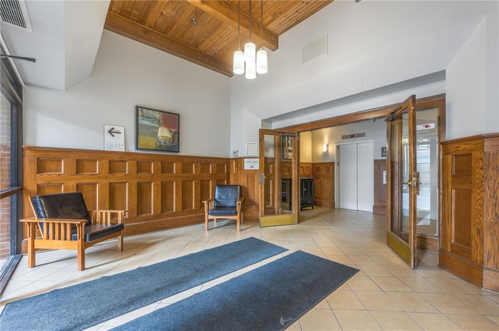 715 May Street Unit: 328
