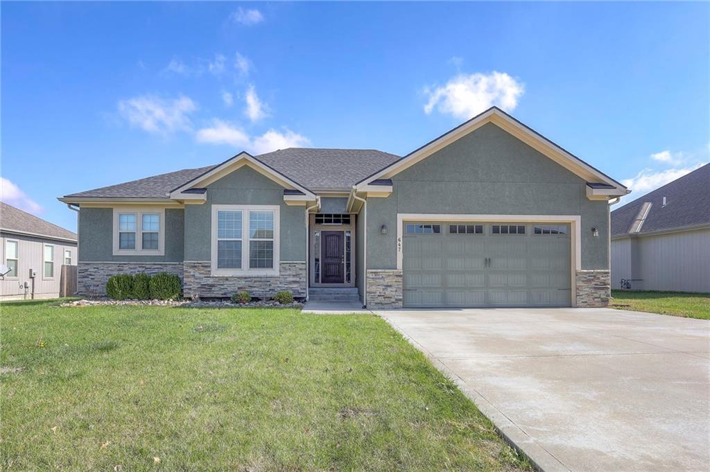 647 SW Crestview Drive