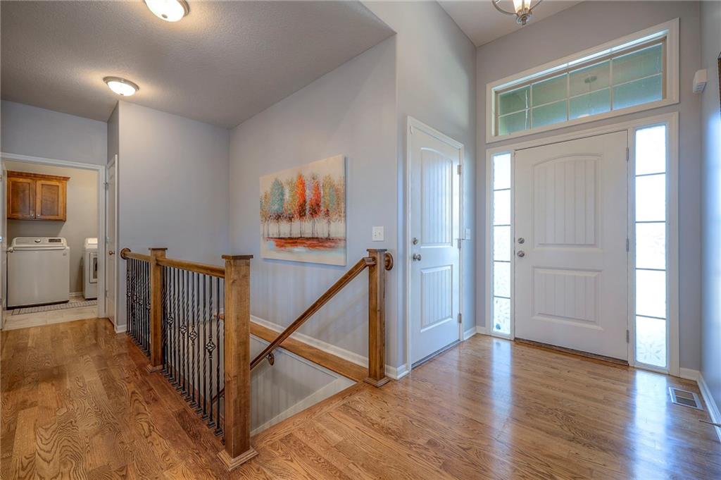 647 SW Crestview Drive