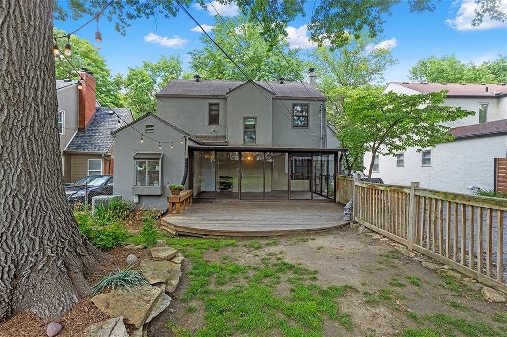 1275 W Gregory Boulevard