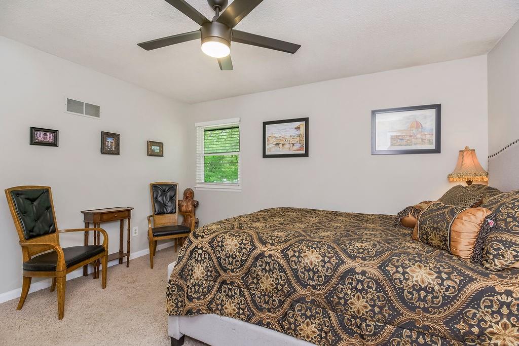813 NE 114th Street