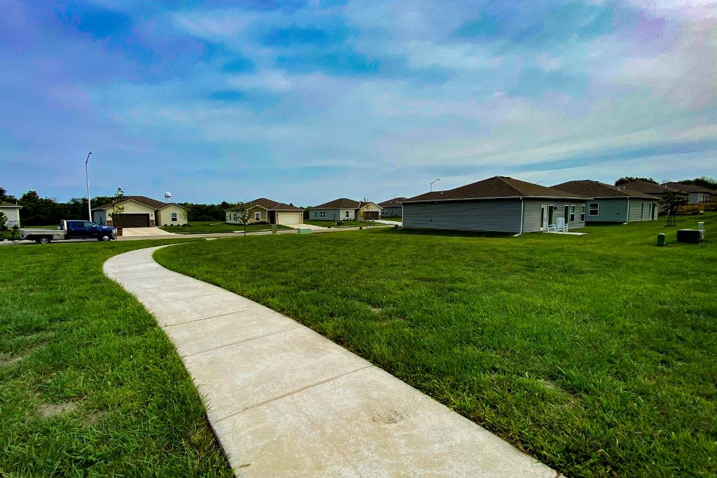 303 Crestview Court
