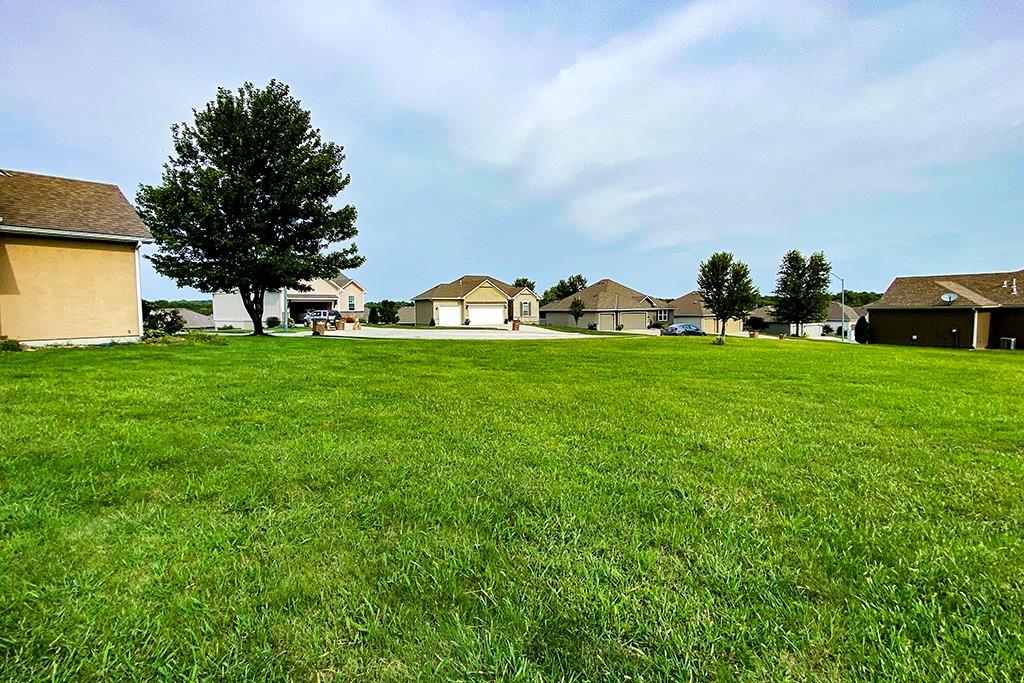 303 Crestview Court