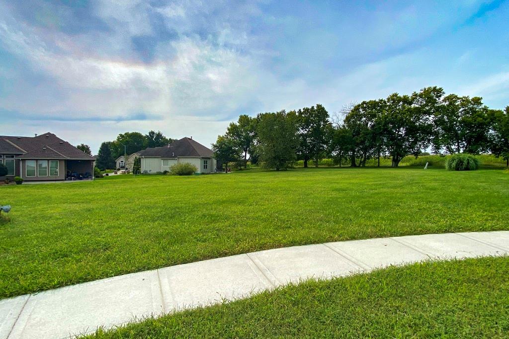 303 Crestview Court