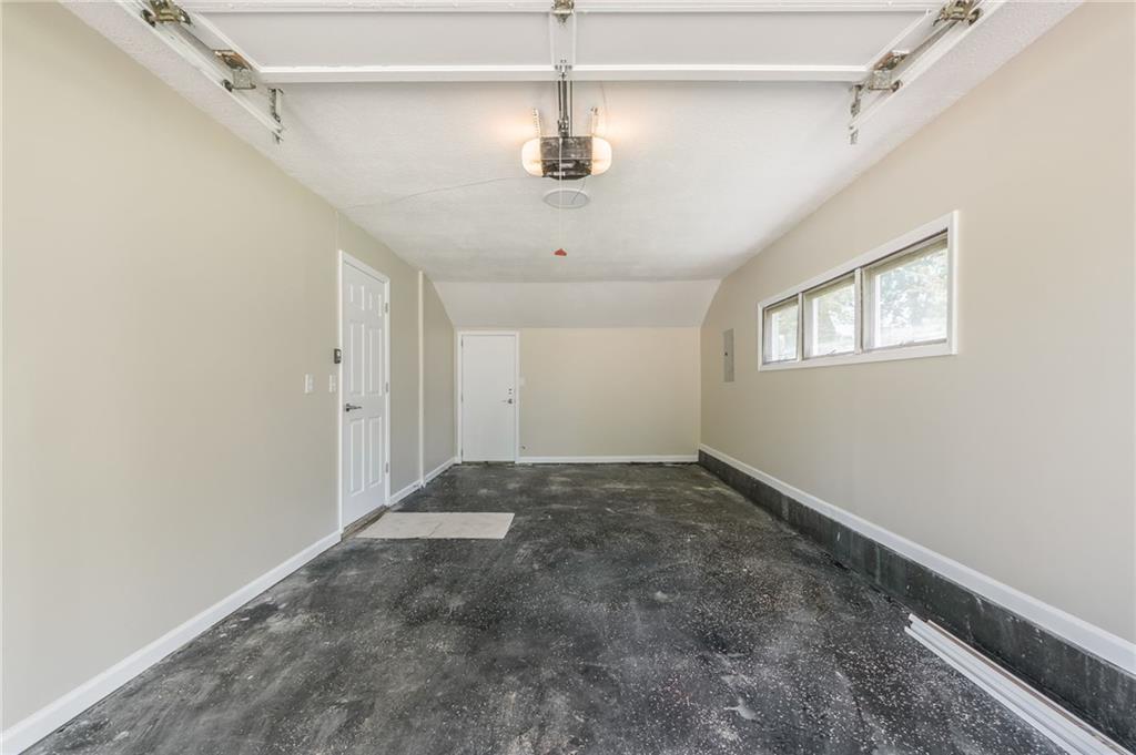 10007 E 68th Terrace