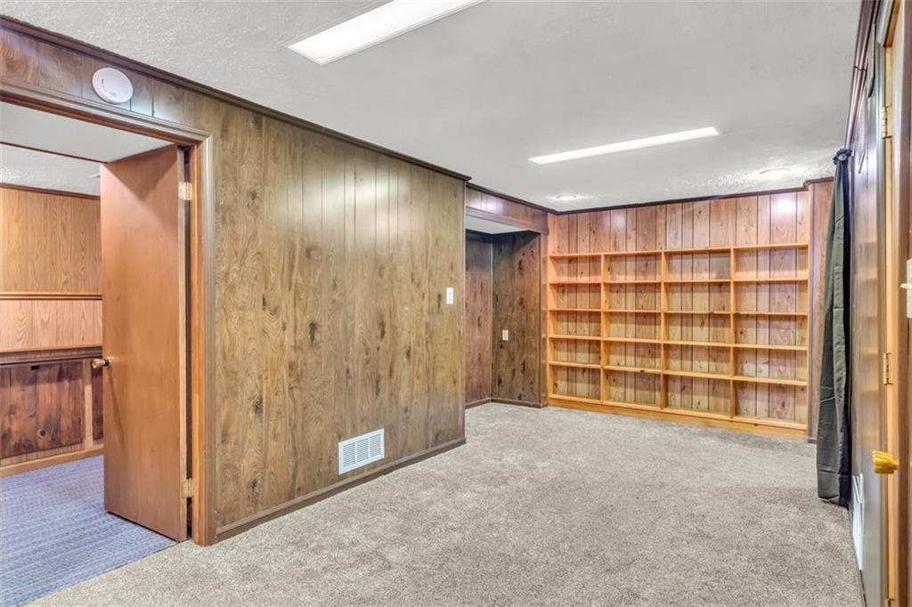1110 Canterbury Lane