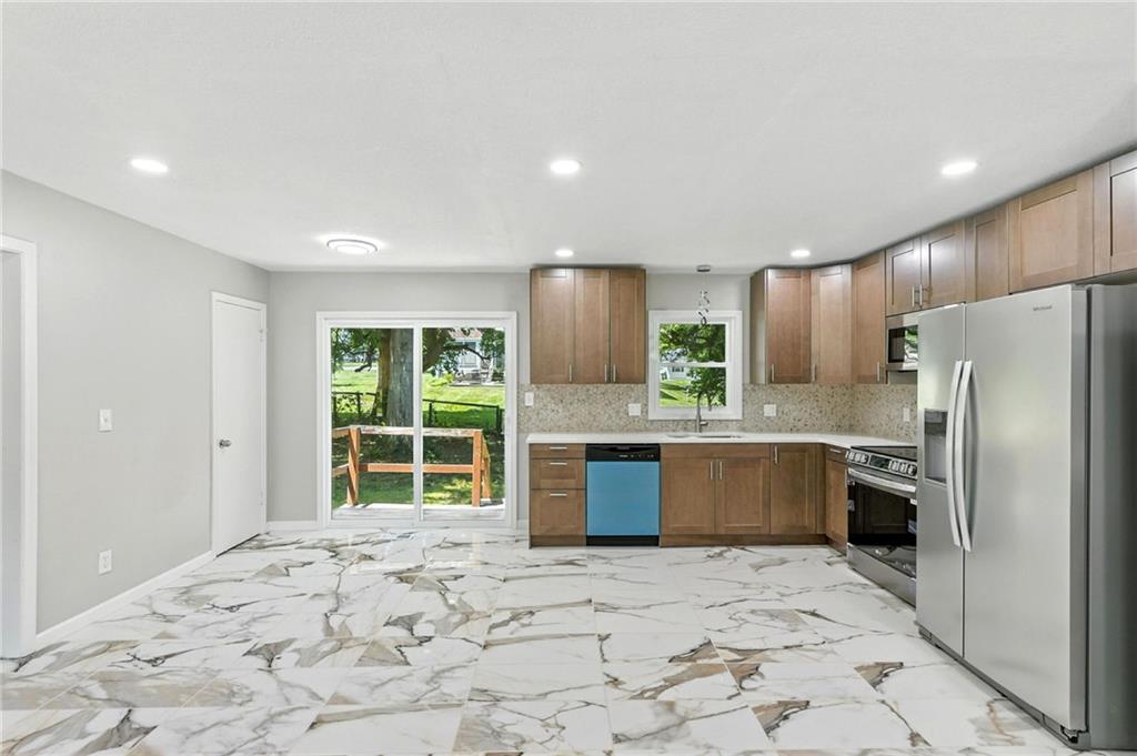 9832 Potter Circle