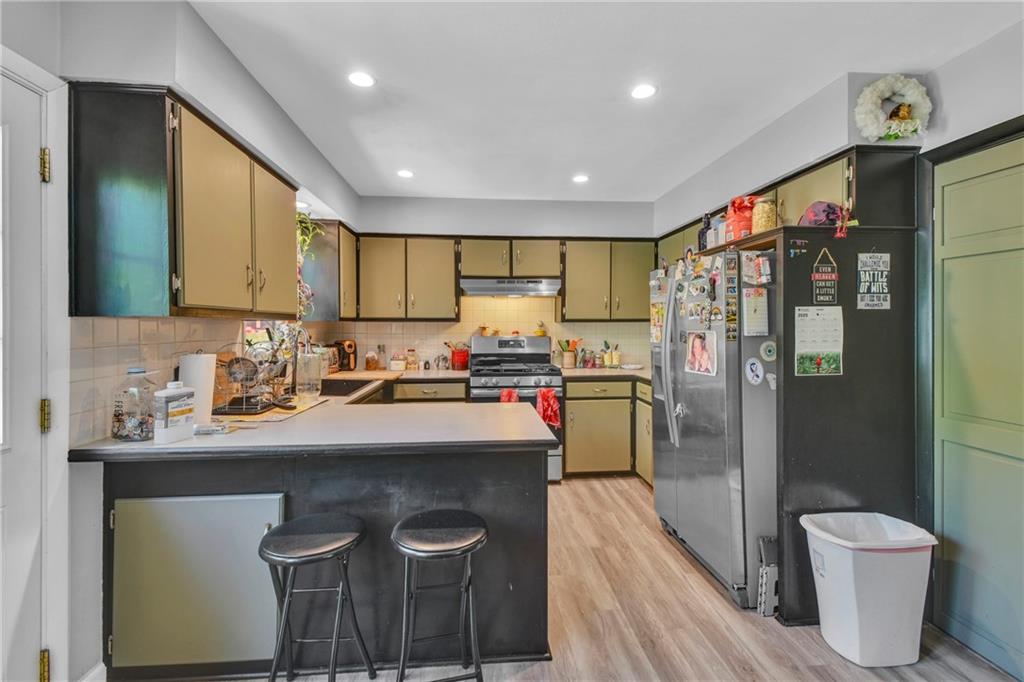 11312 E 48th Terrace