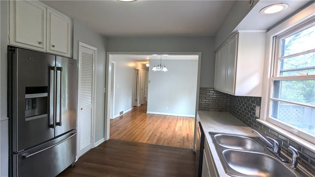 8105 E 100TH Street