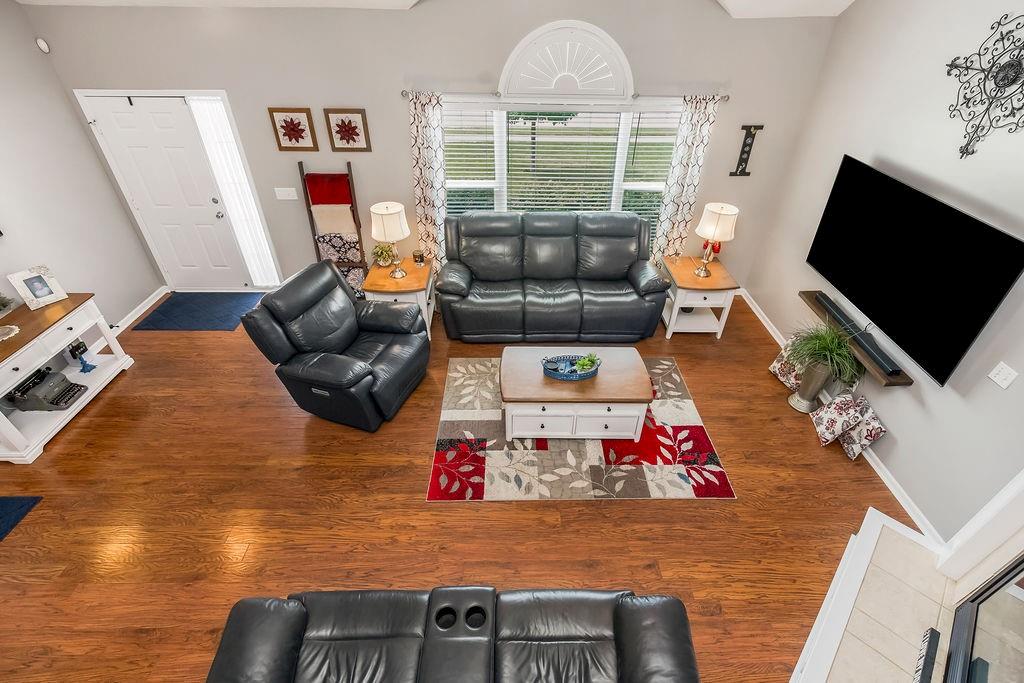1912 Sequoia Drive