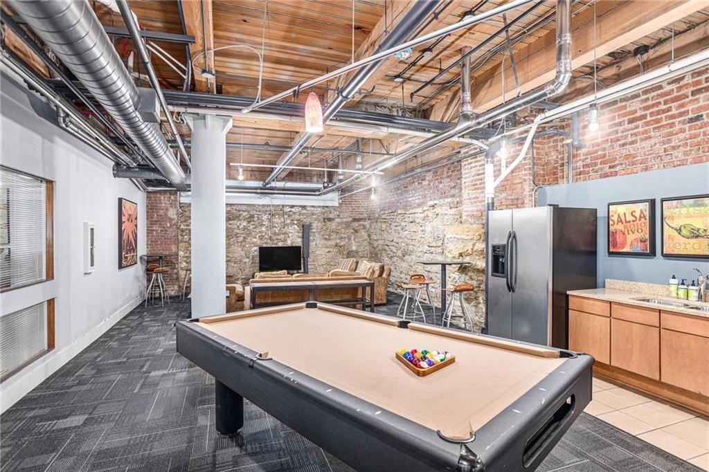 308 W 8th Street Unit: 712