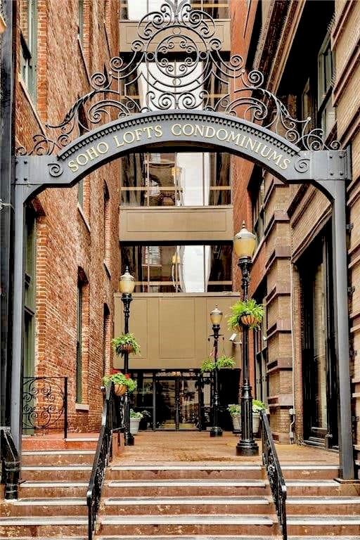 308 W 8th Street Unit: 712