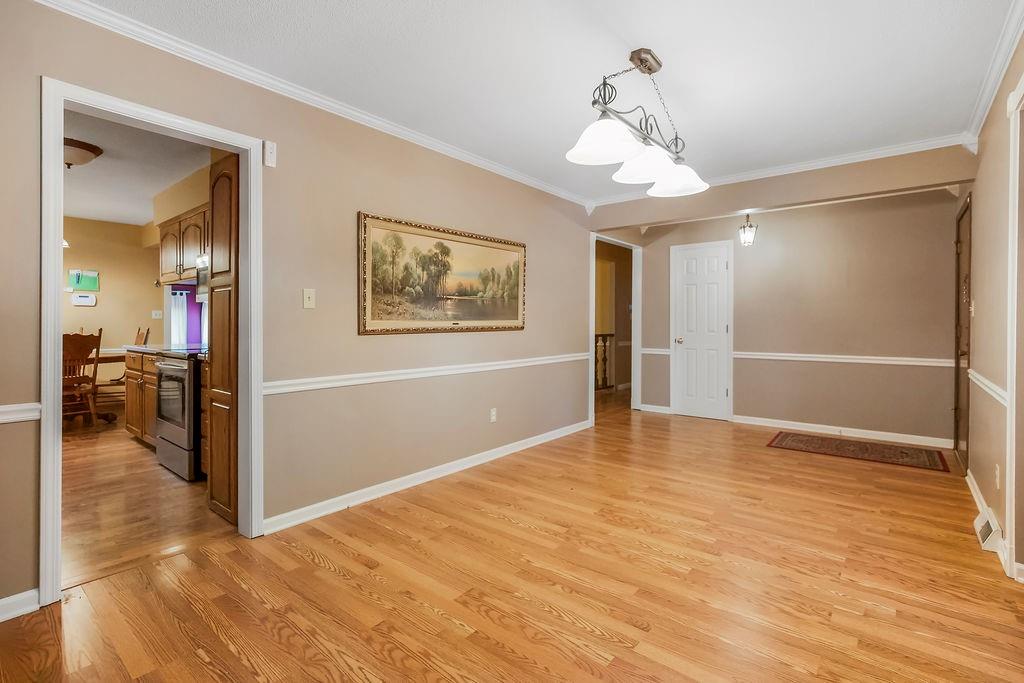 700 NW Canterbury Road