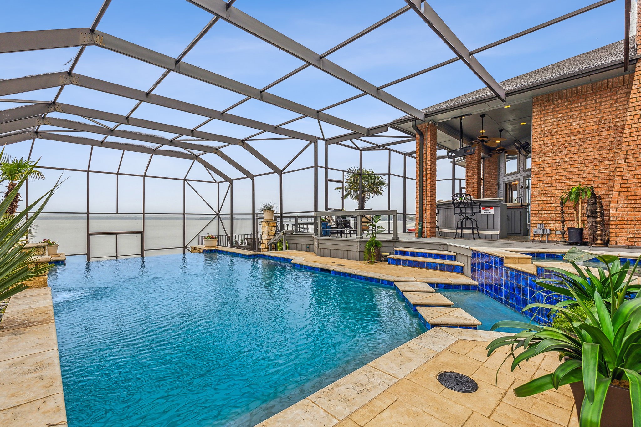 2221 Austins Circle