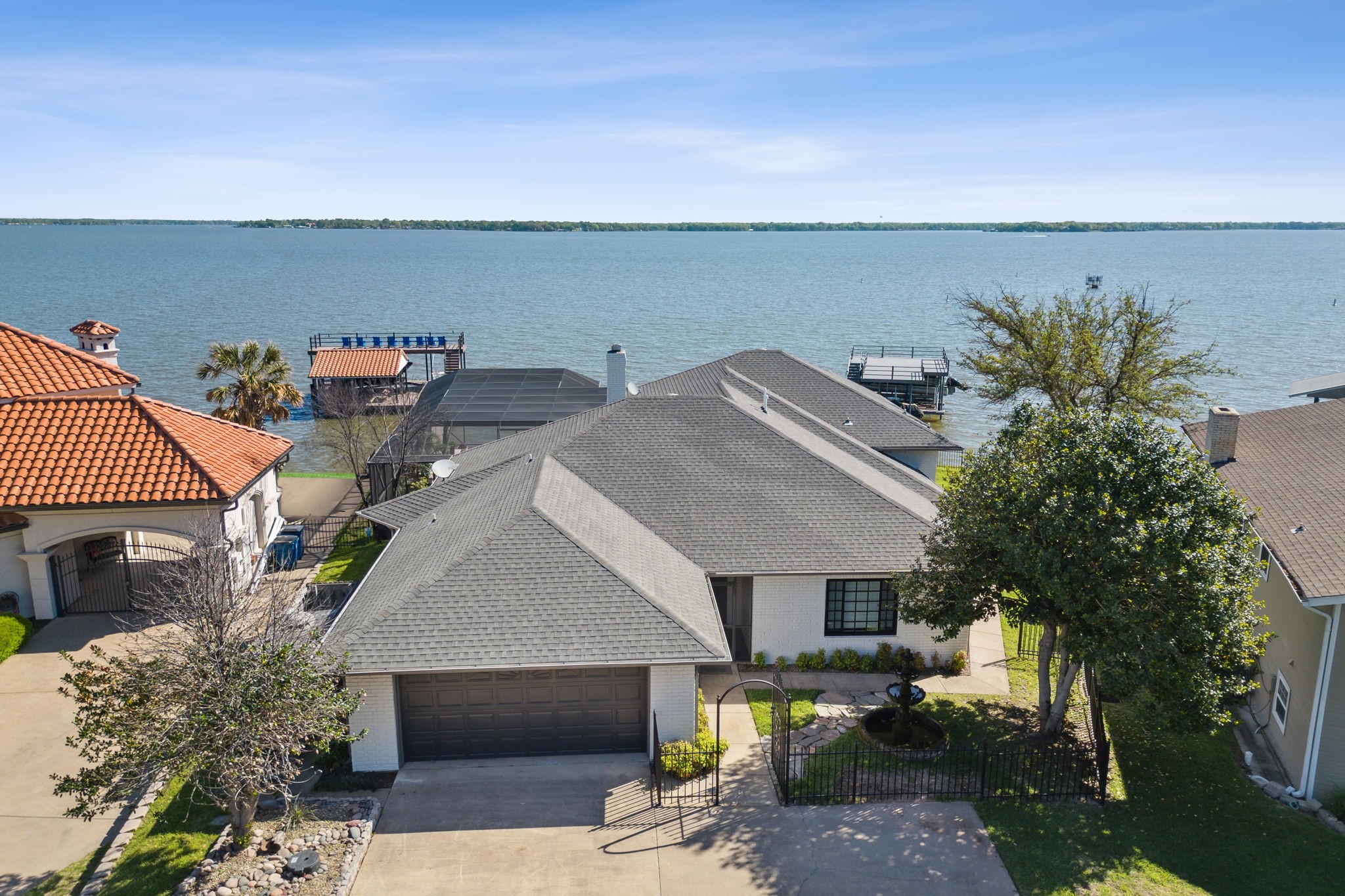 2221 Austins Circle