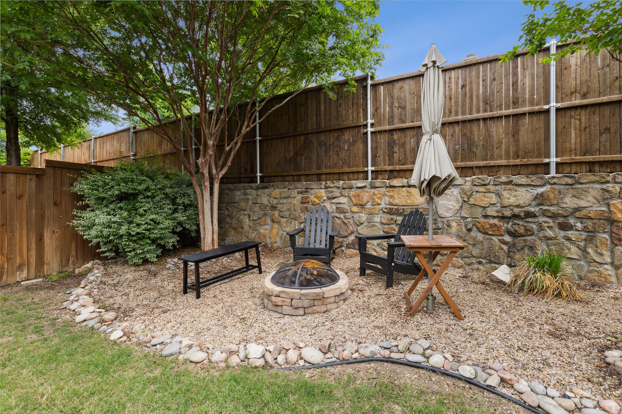 4609 Avenida Lane