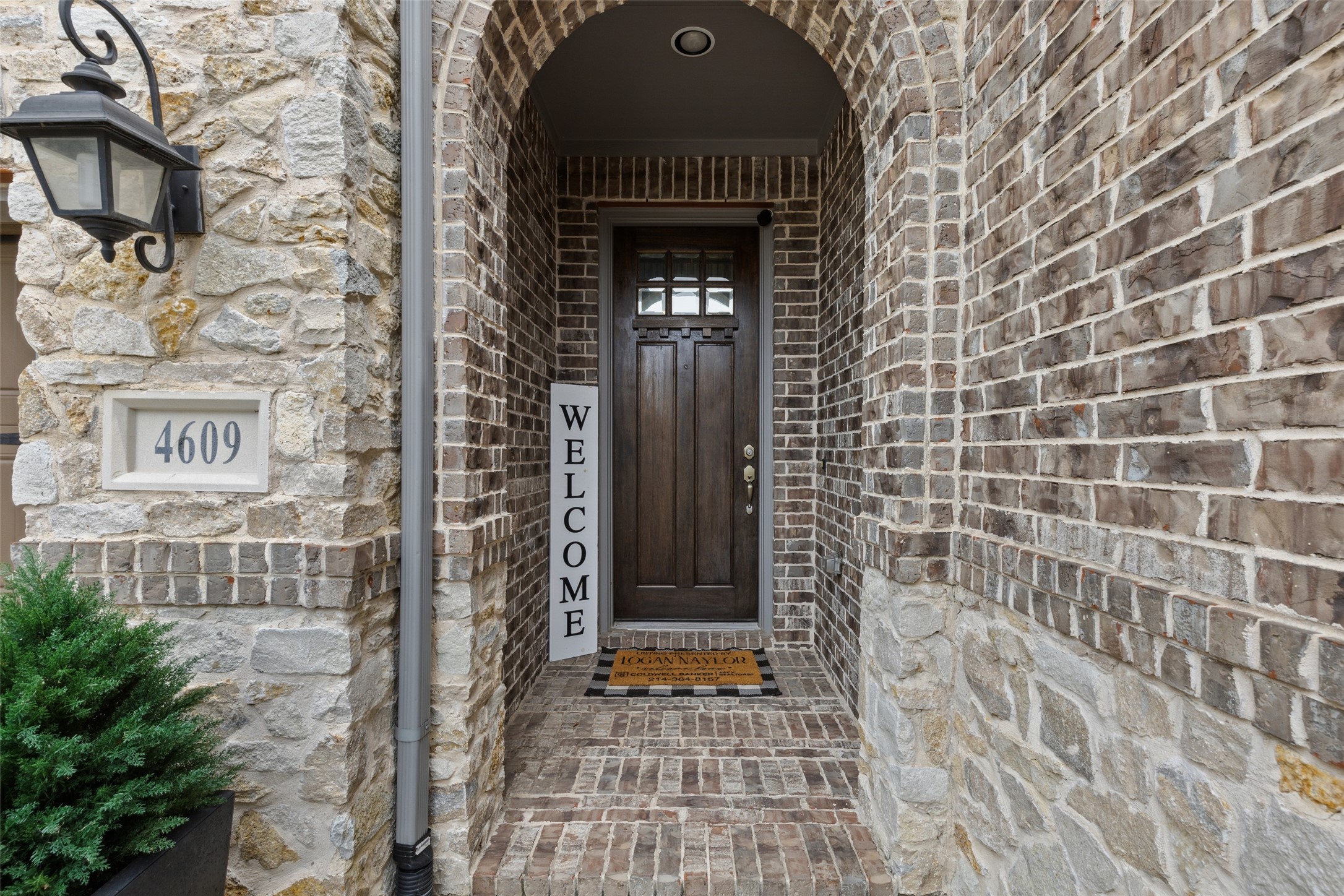 4609 Avenida Lane