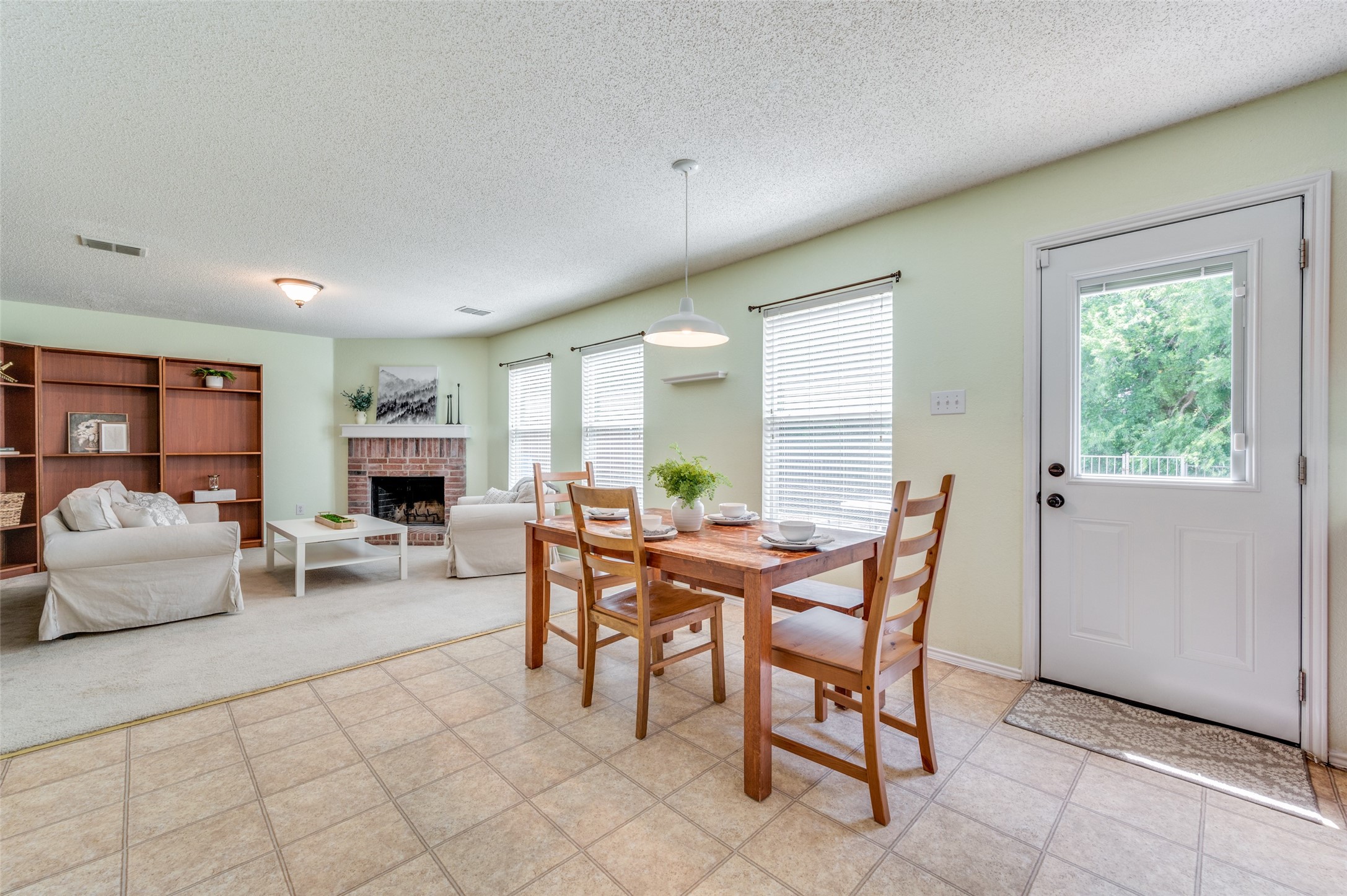 3813 Quail View Drive