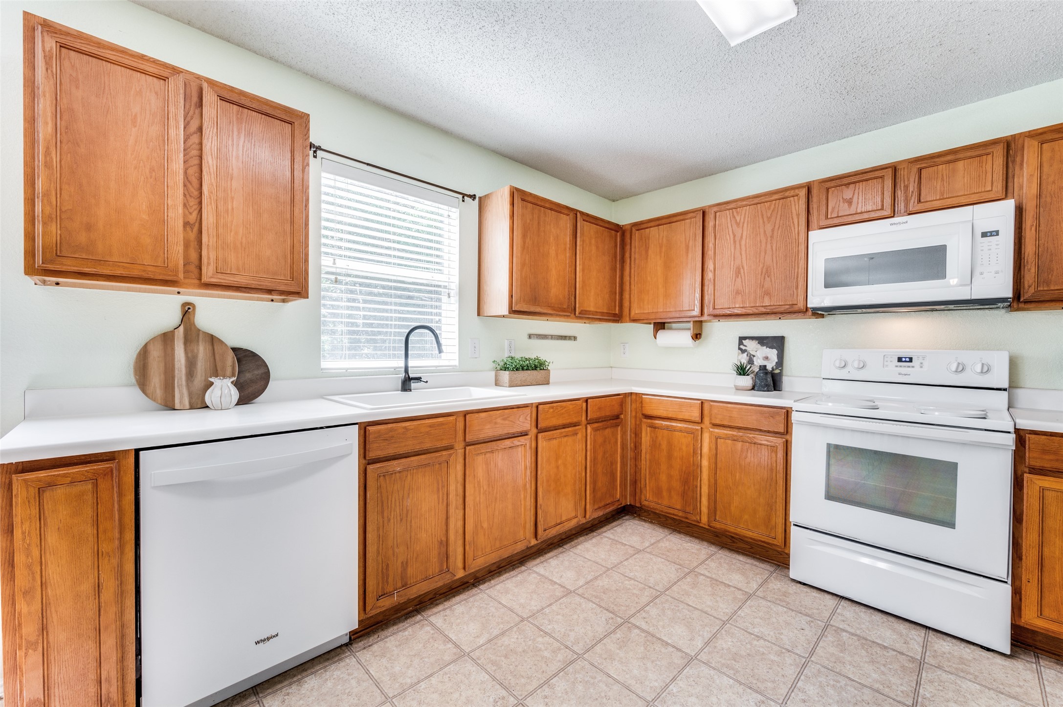 3813 Quail View Drive